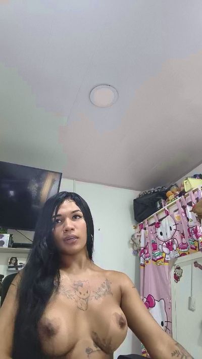 lukyanova_gabr5 live cam on Cam4