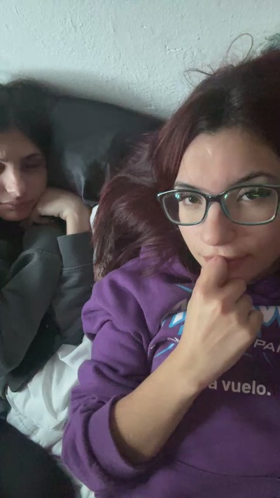 lulariccii live cam on Cam4