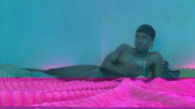 lulariccii live cam on Cam4