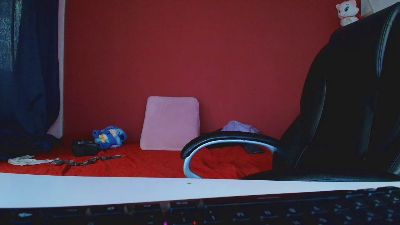 lulubigtitts1 live cam on Cam4