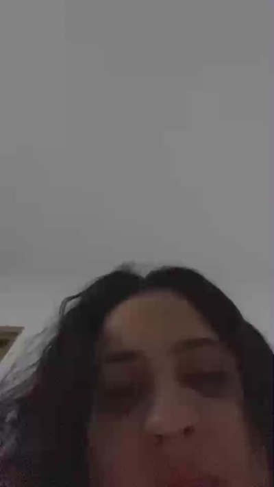 luna18 live cam on Cam4