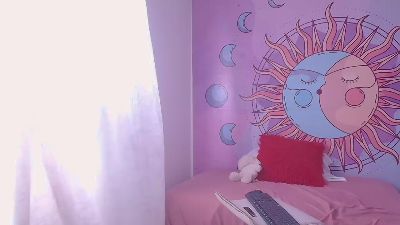 luna_hoott live cam on Cam4