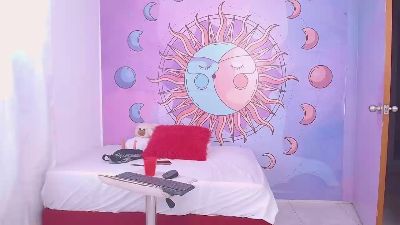 luna_hoott live cam on Cam4