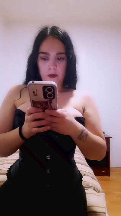 luna_tejedora live cam on Cam4