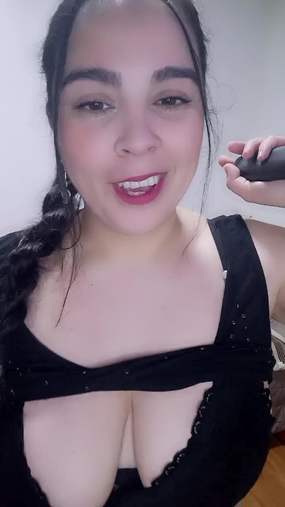 luna_tejedora live cam on Cam4