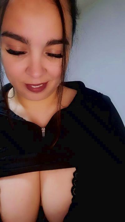 luna_tejedora live cam on Cam4