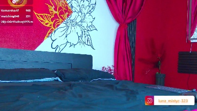 lunaa_mistyc live cam on Cam4