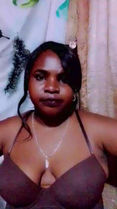 lunah5 live cam on Cam4