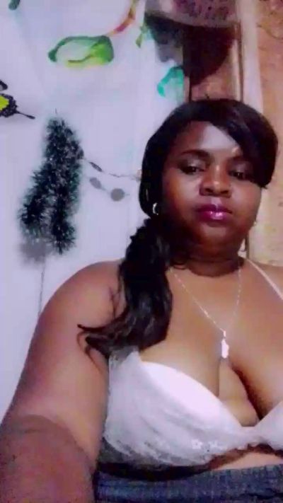 lunah5 live cam on Cam4