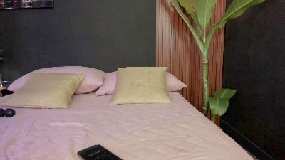 lunasunflower__ live cam on Cam4