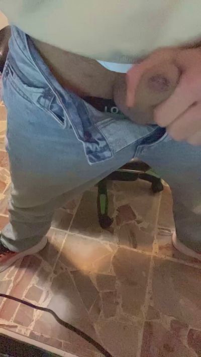 lunghibiondi live cam on Cam4