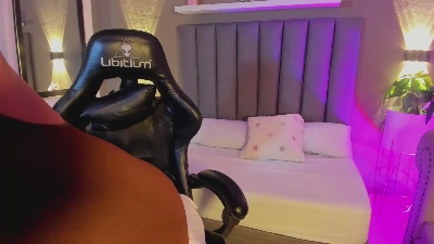 lunna_celeste live cam on Cam4
