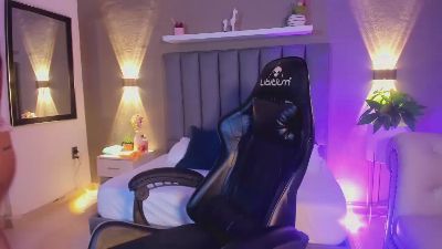 lunna_celeste live cam on Cam4