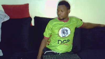 Watch  luqman772377 live on Cam4