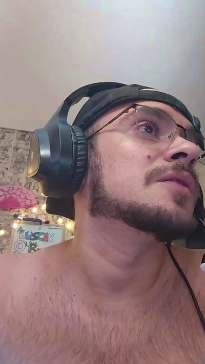 luscaxobruxo live cam on Cam4