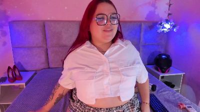 lushie_love live cam on Cam4