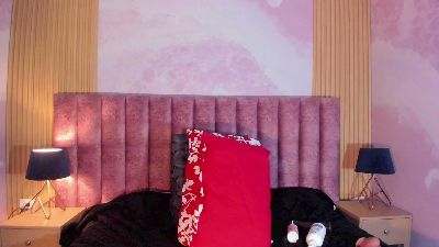 lushie_love live cam on Cam4