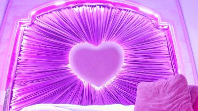 lushie_love live cam on Cam4