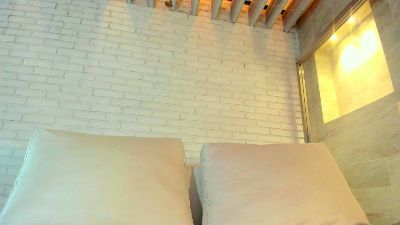 lushie_love live cam on Cam4