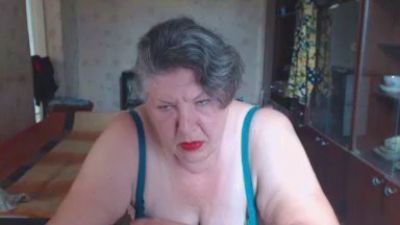 lusia7772 live cam on Cam4