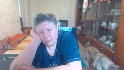 lusia7772 live cam on Cam4