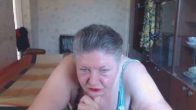lusia7772 live cam on Cam4