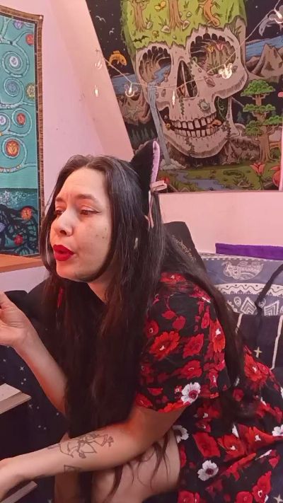 luthien420_ live cam on Cam4