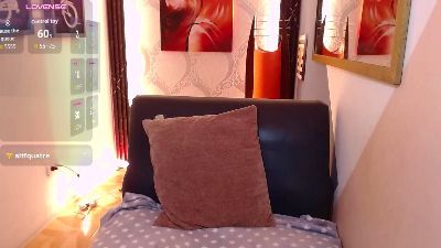 luuciaa_Moor live cam on Cam4