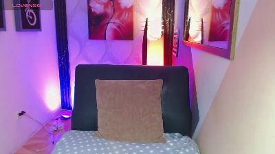 luuciaa_Moor live cam on Cam4
