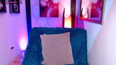 luuciaa_Moor live cam on Cam4