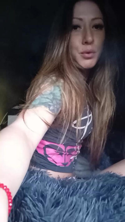 luucy3 live cam on Cam4