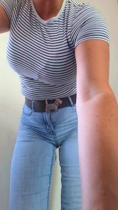 luxxe25 live cam on Cam4
