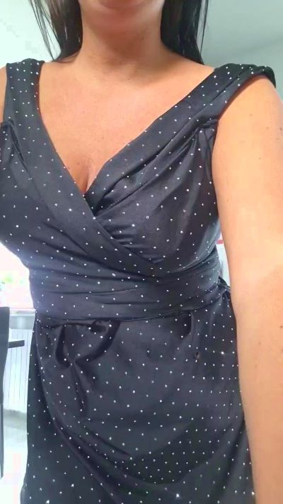 luxxe25 live cam on Cam4