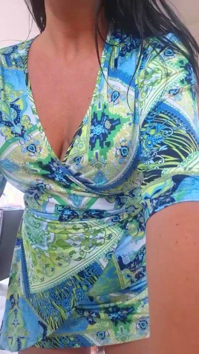 luxxe25 live cam on Cam4