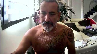 luxxxxx live cam on Cam4