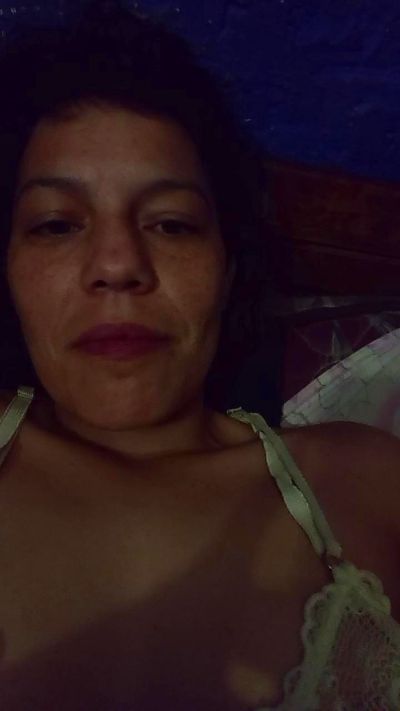 luzbelito_fun live cam on Cam4
