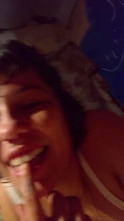 luzzalazzar3 live cam on Cam4