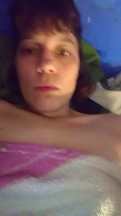 luzzalazzar3 live cam on Cam4