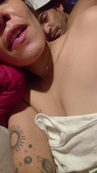 luzzalazzar3 live cam on Cam4