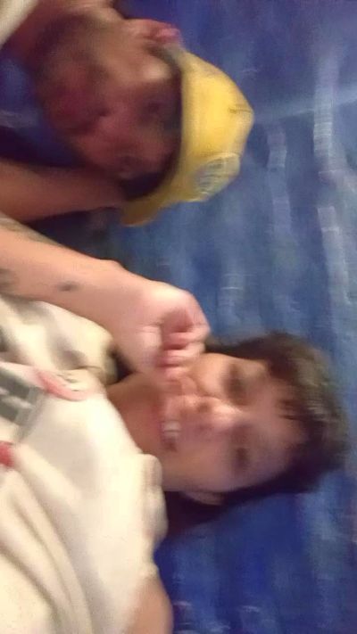 luzzalazzar3 live cam on Cam4