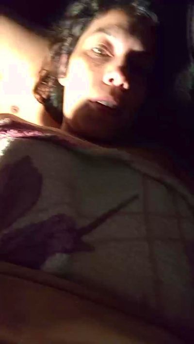 luzzalazzar3 live cam on Cam4