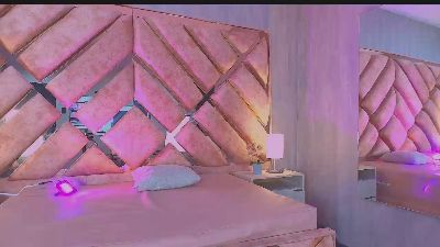 Watch  lya_nekko live on Cam4