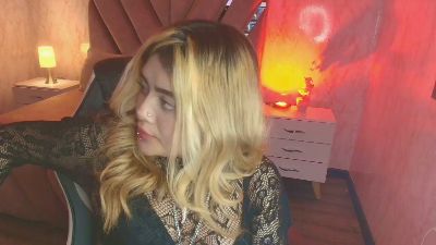 lya_nekko live cam on Cam4