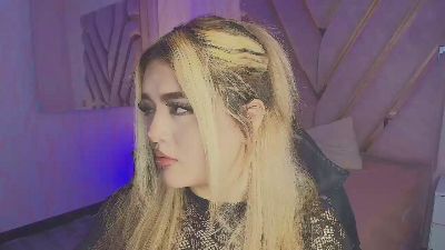 lya_nekko live cam on Cam4