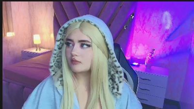 lya_nekko live cam on Cam4