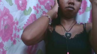 lydialarin Live Cam on Cam4