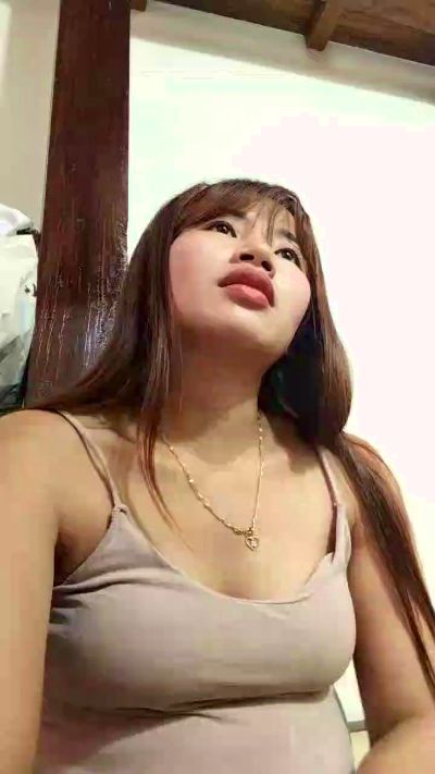 lynda001 live cam on Cam4