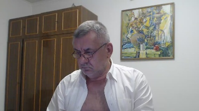 machomale3 live cam on Cam4