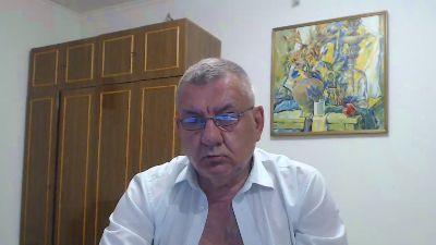machomale3 live cam on Cam4