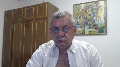 machomale3 live cam on Cam4